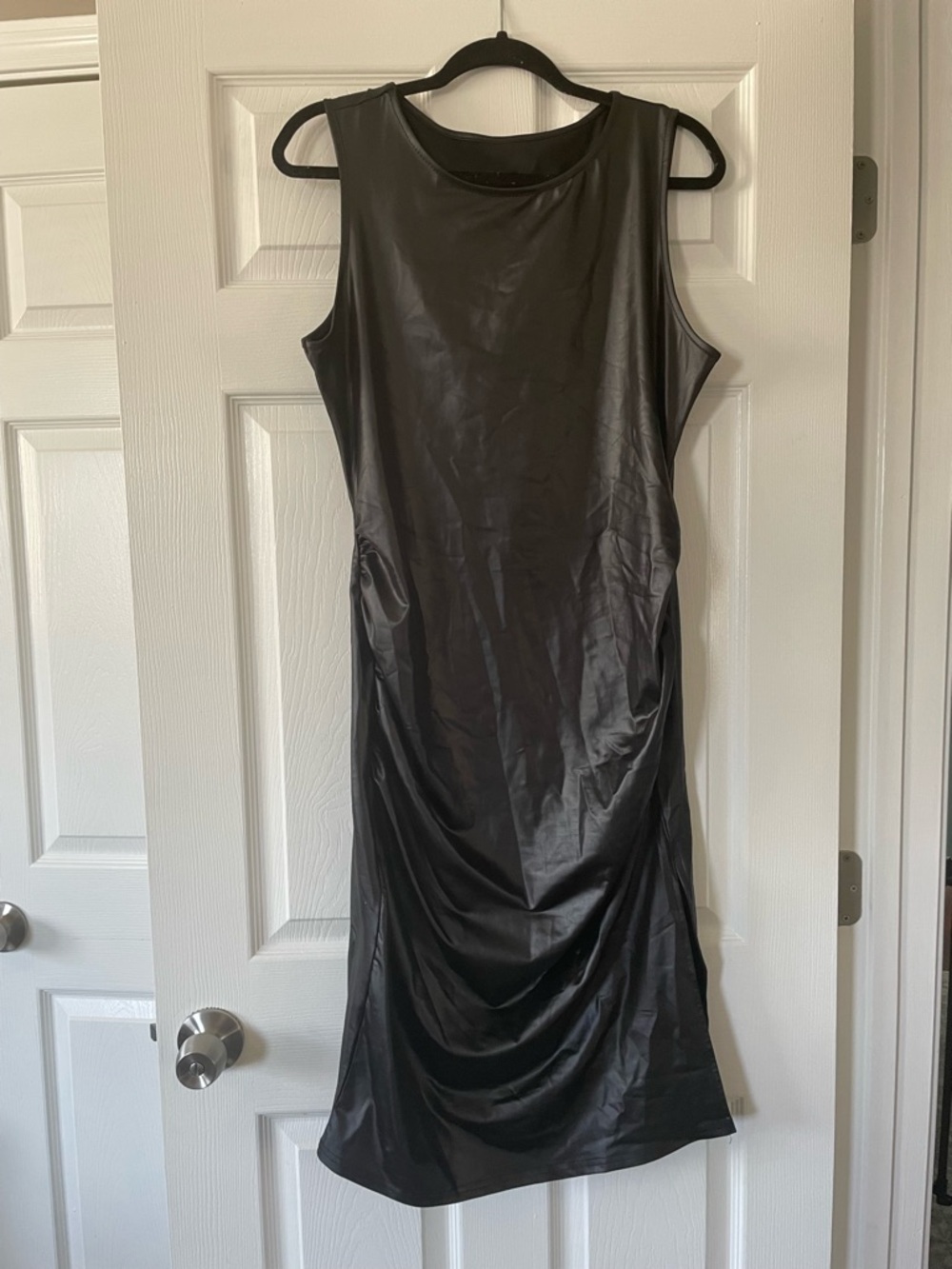 SHEIN Black Sleeveless Faux Leather Midi Dress